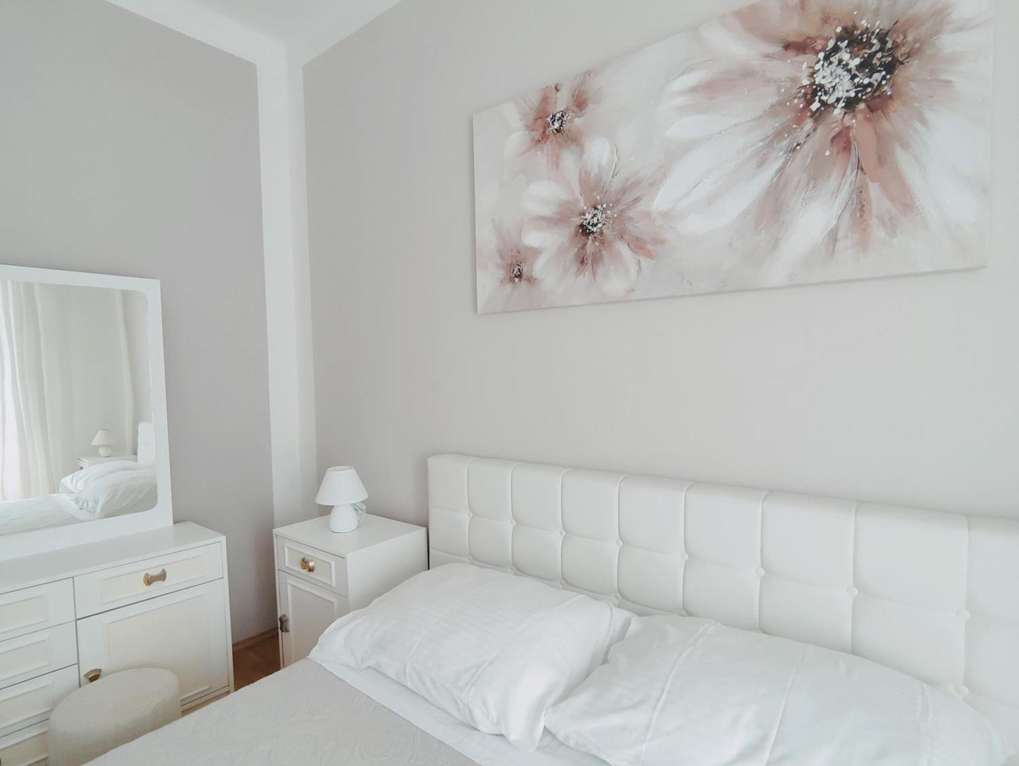 Fami Superior One Bedroom Apartment Rijeka Exteriör bild