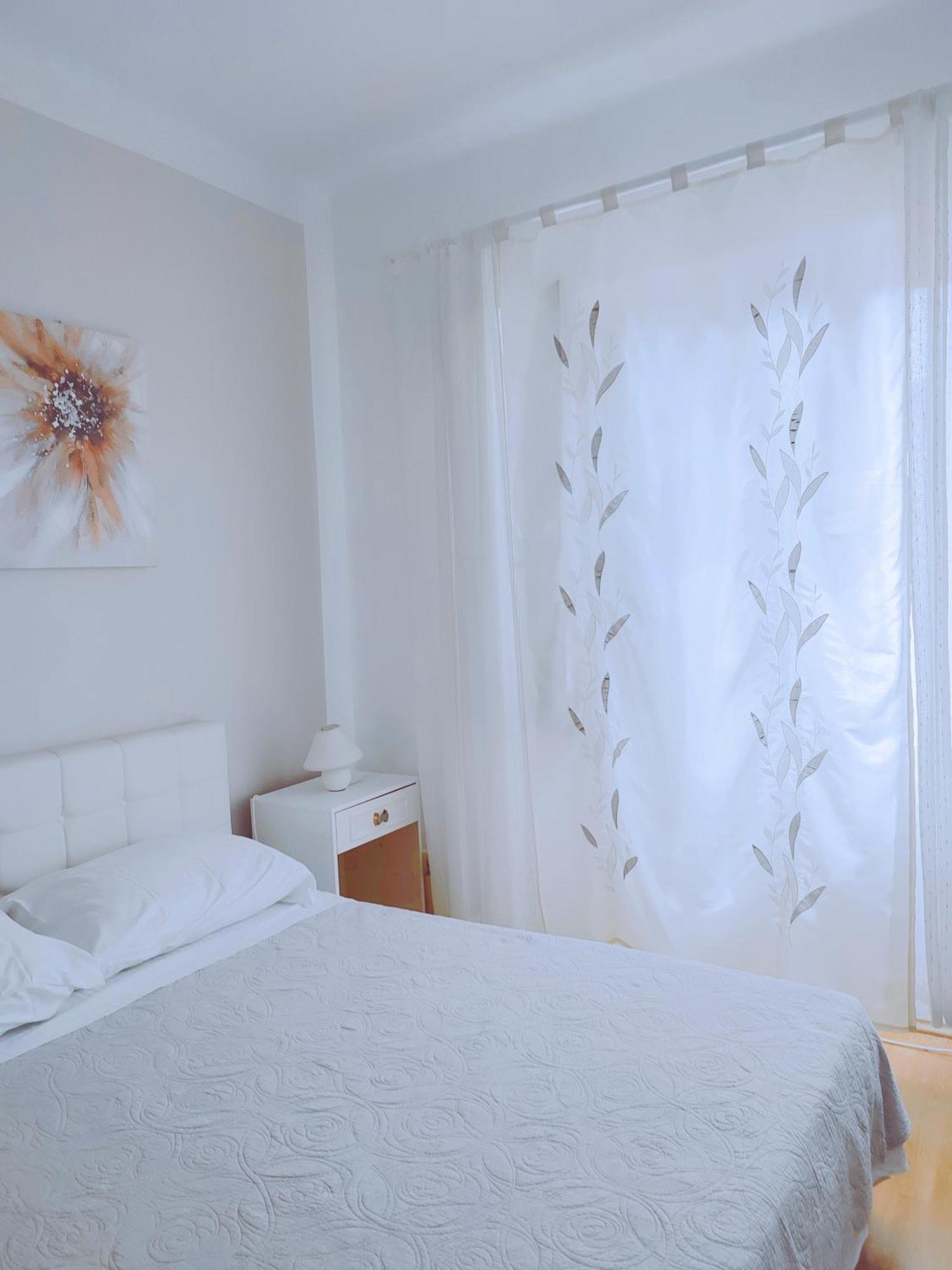 Fami Superior One Bedroom Apartment Rijeka Exteriör bild