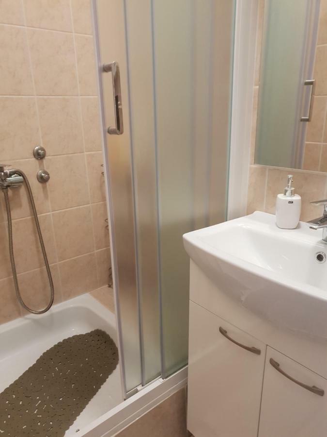 Fami Superior One Bedroom Apartment Rijeka Exteriör bild